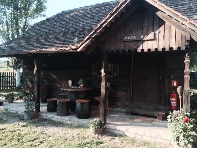 Tradicije Cigoc Otel Oda fotoğraf